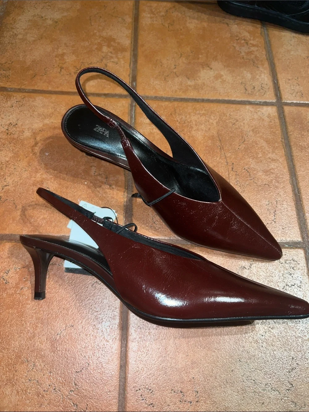 Zara Women's Dark Burgundy Pointed Slingback Flats - Picture 2 of 4